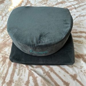 Set of Two Foam Wedges